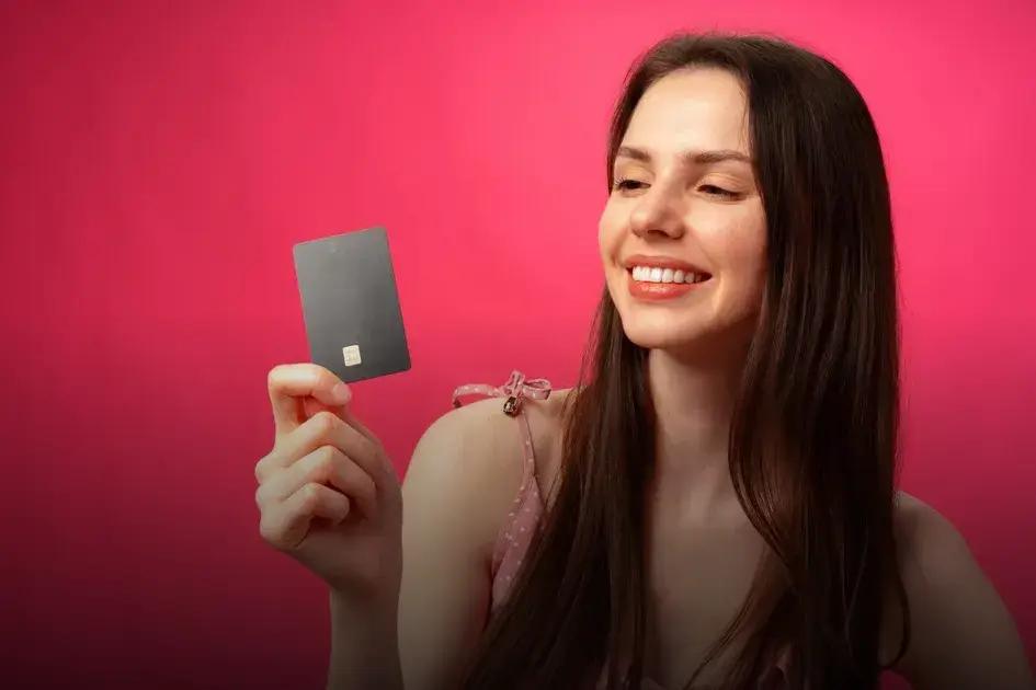 Cartão de crédito com limite de 200 reais para negativado: tudo que você precisa saber