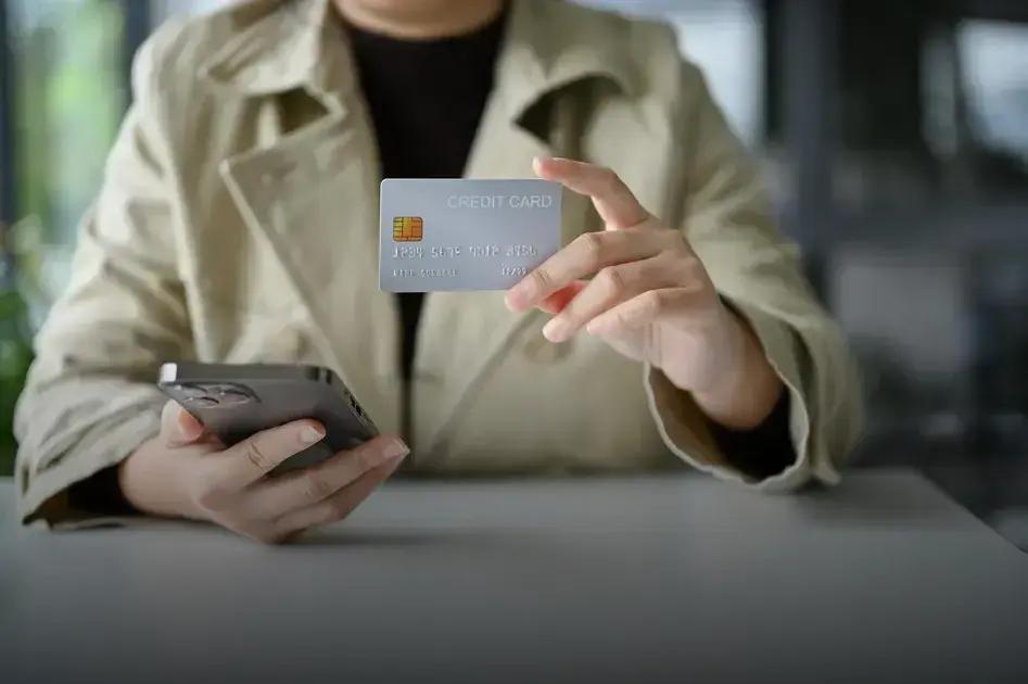 Cartão de crédito com limite para negativados: como conquistar o seu