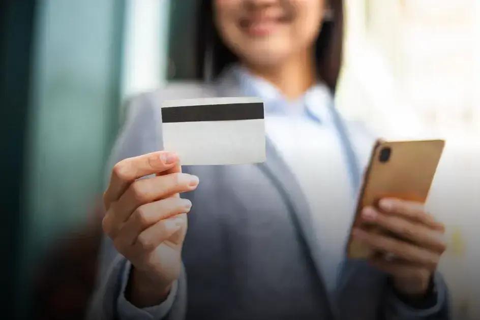 Cartão de crédito crefisa para negativado: como conseguir o seu