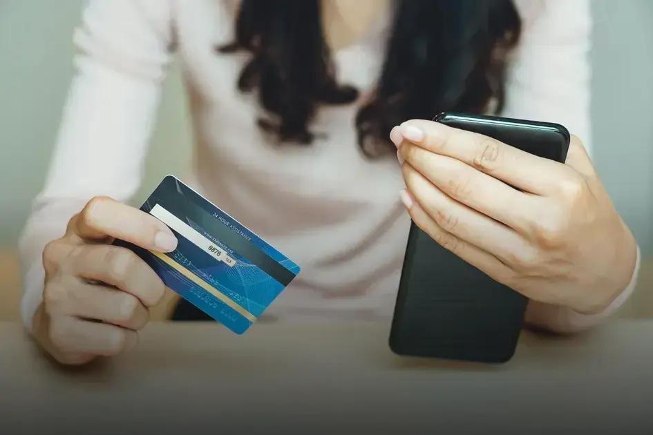 Cartão de crédito limite 3 mil para negativado: conheça suas opções