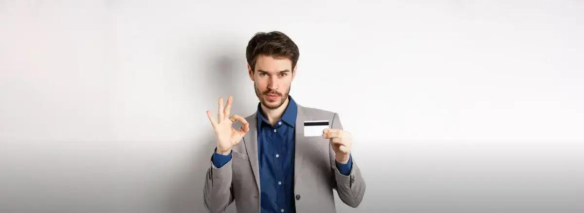 Cartão de crédito para negativado com score baixo: como conseguir um