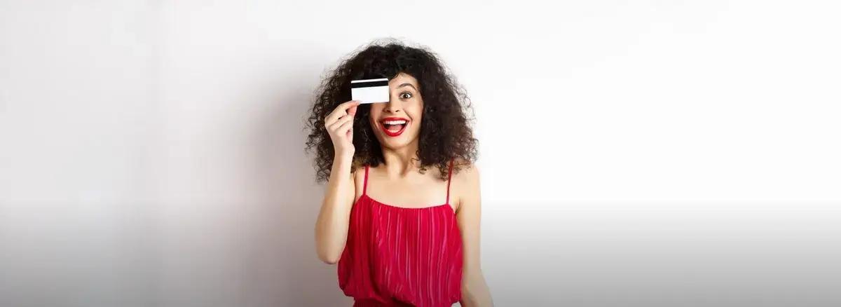 Cartão de crédito para negativado no SPC e Serasa: conheça suas opções