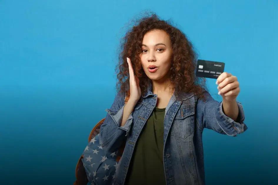 Existe cartão de crédito para negativado? Entenda suas opções disponíveis
