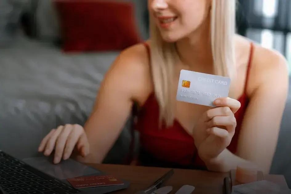 Melhor cartão de crédito para negativado: 5 opções que valem a pena