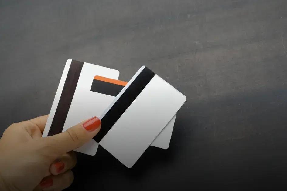 Neon cartão de crédito para negativado: como conseguir o seu e não errar