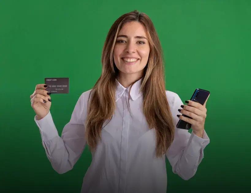 Solicitar cartão de crédito para negativado pela internet: veja como